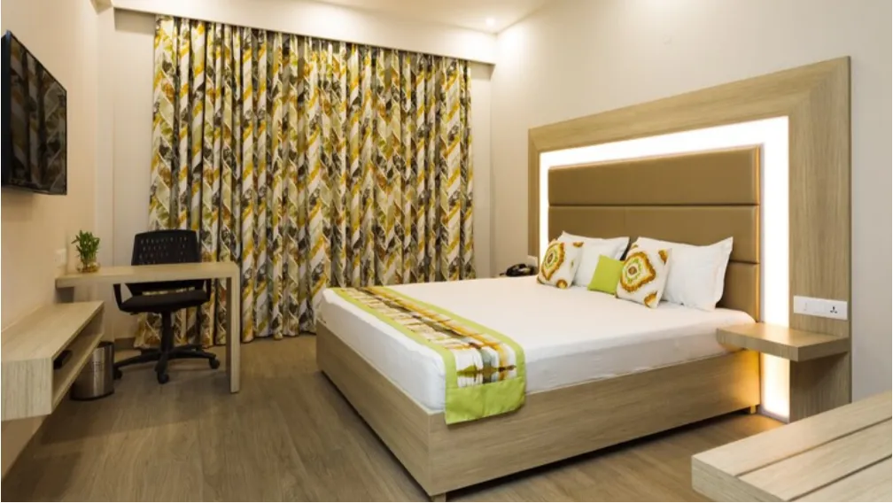 Deluxe Queen Room